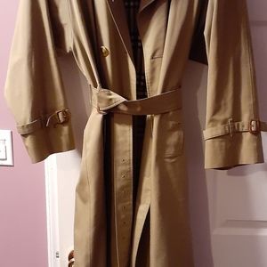 Women's full length Burberry trench coat/obo
